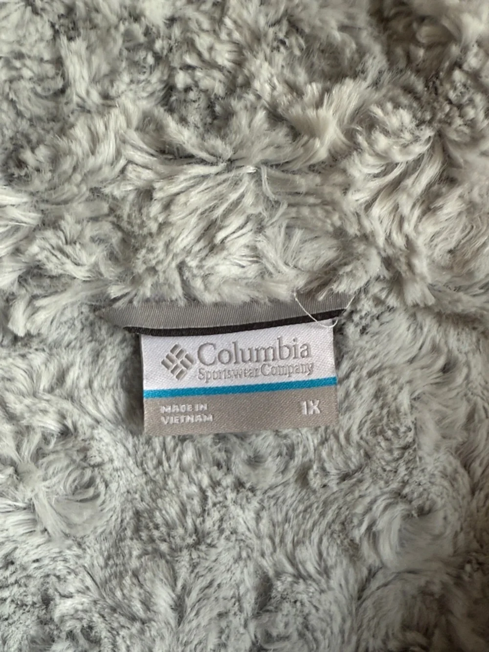 Columbia Women’s Black Quilted Hooded Coat - Picture 6 of 6